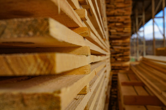 Nahaufnahme gestapelter Staffeln